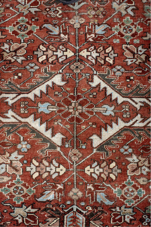 Antique Heriz Area Rug (7' x 10')
